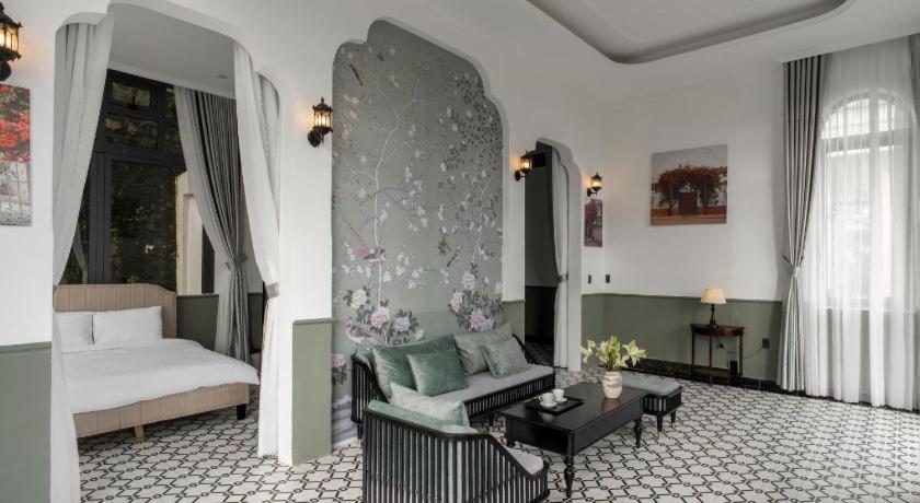 The Gate Boutique Hotel Da Lat Exterior photo